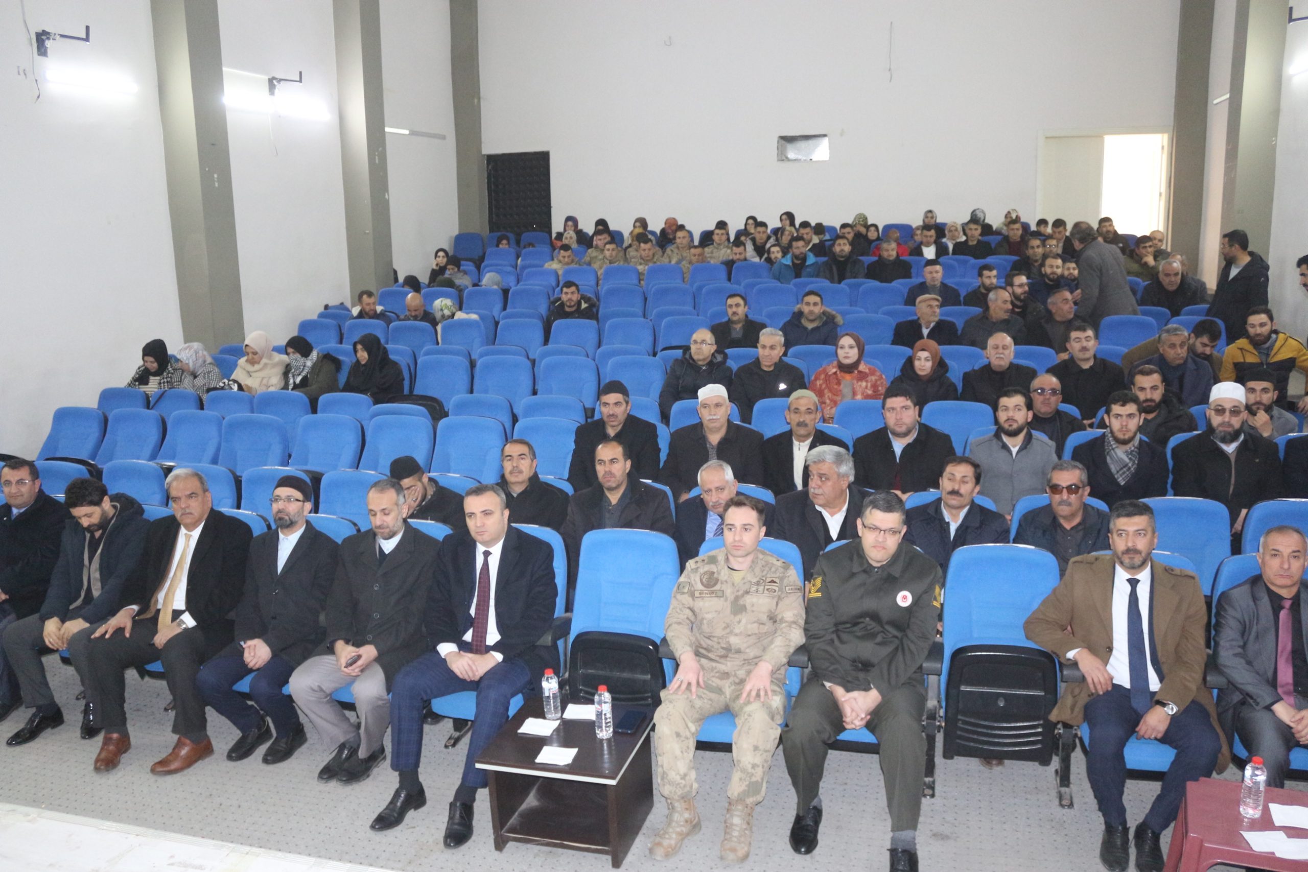 GEVAŞ’TA “ İŞ AHLAKI” SEMİNERİ