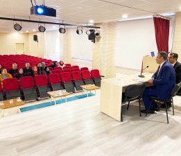 KAYMAKAM YILDIZ,  EĞİTİMDEKİ SORUNLARI DİNLİYOR