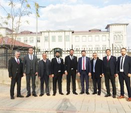 GEVAŞ’TA REFAH’IN VAKTİ GELDİ”