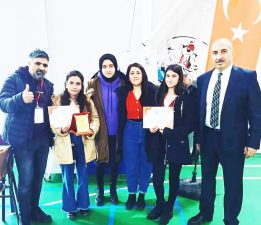 Biri de çıkıp demiyor ki   İYİKİ VARSIN GENÇLİK MERKEZİ !