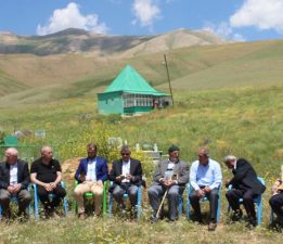 GÖRENTAŞ’ AİLESİNDEN BİRLİK VE BERABERLİK FOTOĞRAFI!