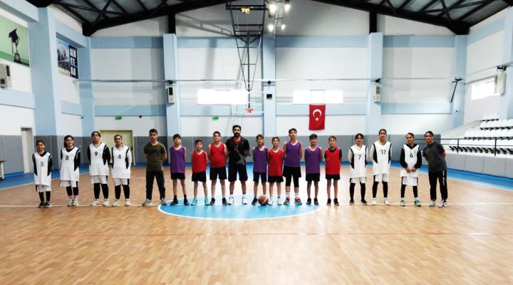 GEVAŞ GENÇLİK VE SPOR İLÇE MÜDÜRLÜĞÜ, 750 SPORCUYA EĞİTİM VERMEYE DEVAM EDİYOR