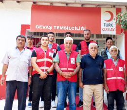 LC WAIKIKI VE TÜRK KIZILAY İŞ BİRLİĞİYLE GEVAŞ’TAKİ İHTİYAÇ SAHİPLERİNE YARDIM ELİ ULAŞTI