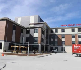 Gevaş Devlet Hastanesi’nde Açık Foseptik Çukuru Tepki Çekti