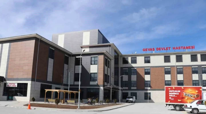 Gevaş Devlet Hastanesi’nde Açık Foseptik Çukuru Tepki Çekti